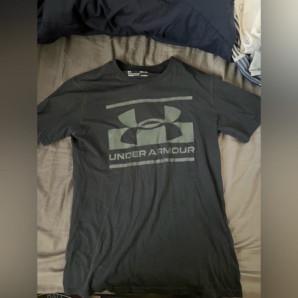 Black Under Armour Shirt